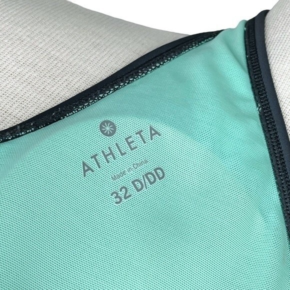 Athleta Tankini Swim Top sz 32 D/DD * Tara Halter Tie Neck Deep V Underwire - Picture 6 of 7